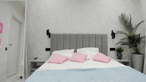 Mila online show from October 22, 12:44 am