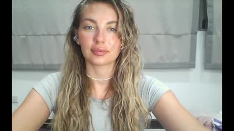 Snapshot of syrami chatting on March 26, 3:39 pm syrami online show from March 26, 3:39 pm