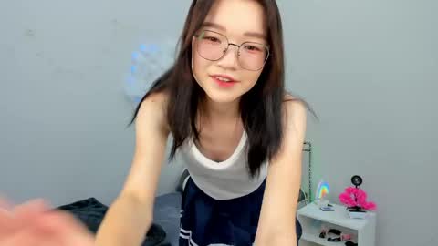 Yuki online show from June 4, 2:01 pm