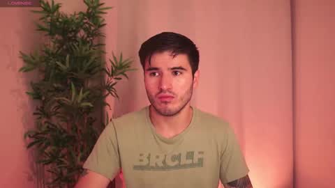 t0ny_wylie online show from November 19, 9:53 am