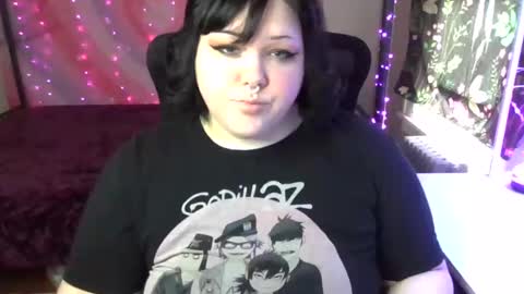Goddess Flame online show from December 3, 4:28 pm