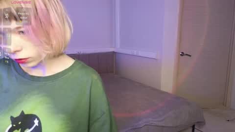 Snapshot of t1nker_bell chatting on May 31, 1:25 am Alice online show from May 31, 1:25 am