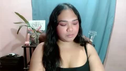 Snapshot of tabatenaxoxo chatting on October 7, 10:34 am Christine online show from October 7, 10:34 am