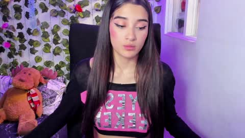 Snapshot of tabitapurple chatting on December 3, 2:38 pm TABITA online show from December 3, 2:38 pm