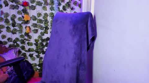 Snapshot of tabitapurple chatting on December 17, 3:17 pm TABITA online show from December 17, 3:17 pm