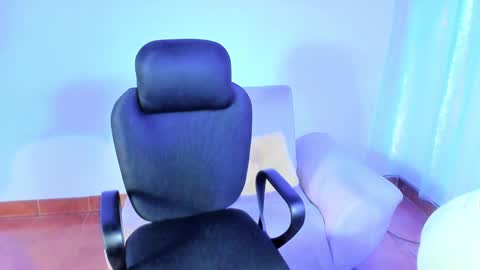 Snapshot of tabitapurple chatting on December 19, 12:23 pm TABITA online show from December 19, 12:23 pm