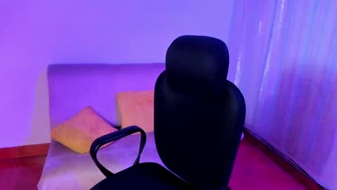 Snapshot of tabitapurple chatting on December 23, 7:20 pm TABITA online show from December 23, 7:20 pm