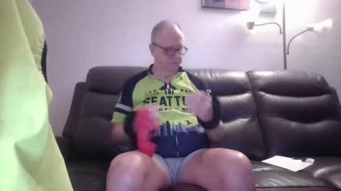 Snapshot of tacrunner66_ chatting on February 12, 3:07 pm tacrunner66_ online show from February 12, 3:07 pm