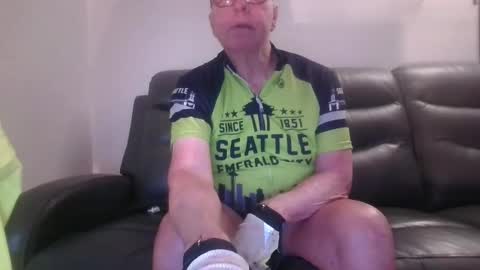 tacrunner66_ online show from May 20, 1:39 pm