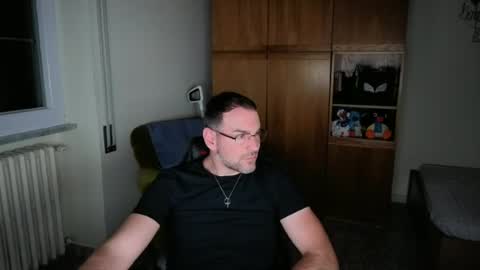 Snapshot of taf1989 chatting on June 11, 10:52 pm taf1989 online show from June 11, 10:52 pm