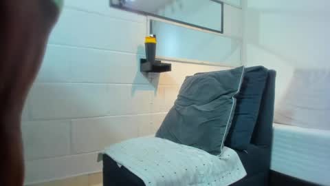 Snapshot of tafari_1 chatting on April 18, 1:59 pm Tafari Zulu online show from April 18, 1:59 pm