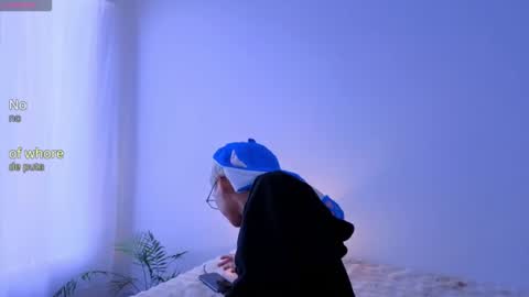 Snapshot of taichi_bluy chatting on September 19, 5:35 pm taichi online show from September 19, 5:35 pm