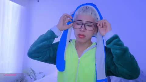 Snapshot of taichi_bluy chatting on September 21, 5:25 pm taichi online show from September 21, 5:25 pm