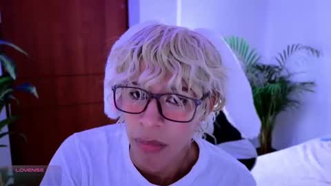 Snapshot of taichi_bluy chatting on October 9, 8:07 pm taichi online show from October 9, 8:07 pm