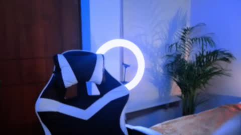 Snapshot of taichi_bluy chatting on October 25, 6:54 am taichi online show from October 25, 6:54 am