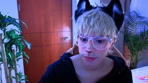 Snapshot of taichi_bluy chatting on October 29, 10:50 am taichi online show from October 29, 10:50 am