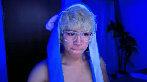 taichi online show from November 18, 7:13 am