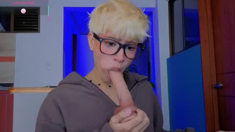 taichi online show from February 7, 1:15 pm