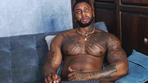 Tairon Tucke online show from December 30, 1:04 am