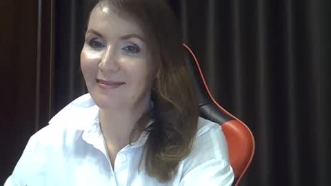 taisialucky77 online show from October 5, 6:50 pm