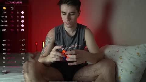 Taison online show from December 4, 7:33 pm