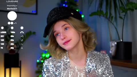 Snapshot of taitehambelton chatting on December 30, 7:15 am Mia online show from December 30, 7:15 am