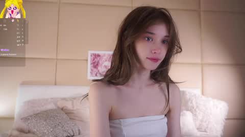 Mia online show from May 11, 2:17 am