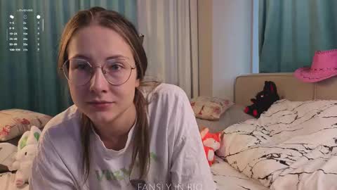 Snapshot of taithelme chatting on October 24, 1:24 am Molly online show from October 24, 1:24 am