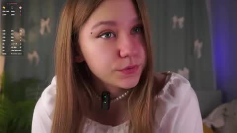 Molly online show from May 19, 1:11 am