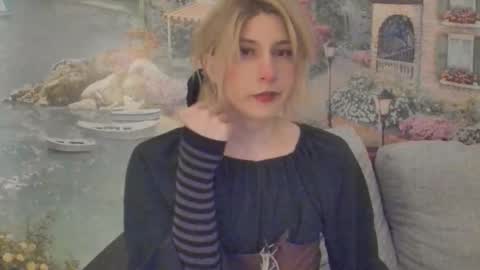 Snapshot of taka_s_paintroom chatting on March 24, 7:24 am Taka online show from March 24, 7:24 am