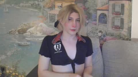 Snapshot of taka_s_paintroom chatting on April 10, 4:39 am Taka online show from April 10, 4:39 am