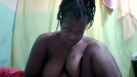Snapshot of taliah254 chatting on April 20, 2:25 am taliah254 online show from April 20, 2:25 am
