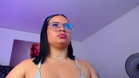 Snapshot of taliana36 chatting on February 10, 1:01 pm taliana36 online show from February 10, 1:01 pm