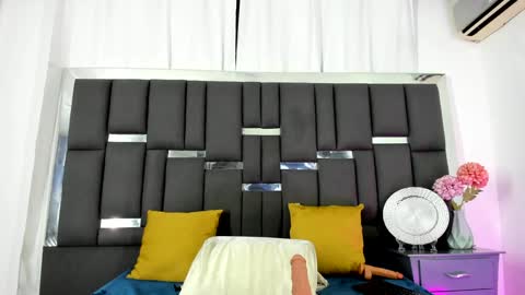 tali  online show from December 18, 11:08 pm