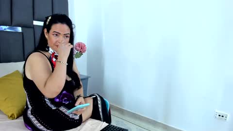 tali  online show from December 22, 10:15 pm