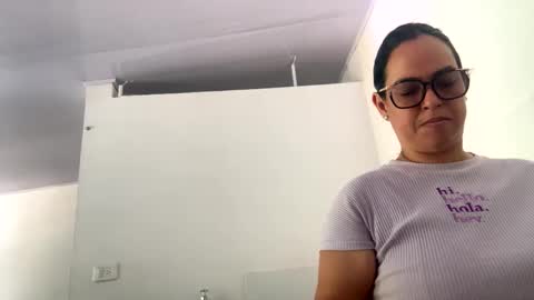 Snapshot of talianavega chatting on October 28, 5:15 pm tali  online show from October 28, 5:15 pm