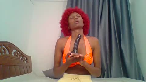Snapshot of talisha_smiley chatting on April 19, 12:54 am talisha smiles online show from April 19, 12:54 am