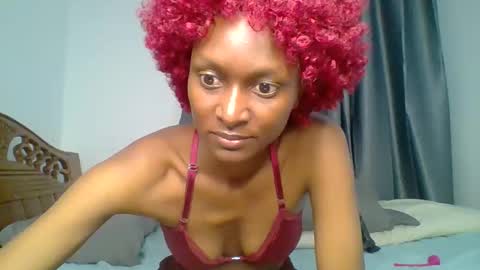 Snapshot of talisha_smiley chatting on April 25, 8:28 am talisha smiles online show from April 25, 8:28 am