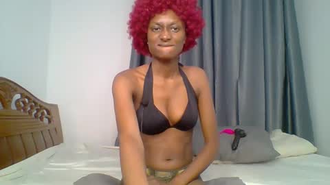 Snapshot of talisha_smiley chatting on May 18, 7:31 pm talisha smiles online show from May 18, 7:31 pm