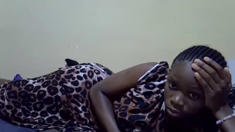 talishaqueen online show from May 14, 8:54 am