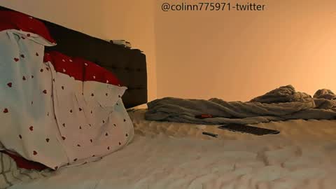 Snapshot of talkinghead7 chatting on May 11, 7:44 pm Colin online show from May 11, 7:44 pm