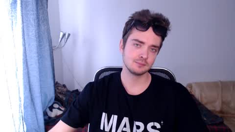 Snapshot of tall_sam chatting on February 22, 10:29 am tall_sam online show from February 22, 10:29 am