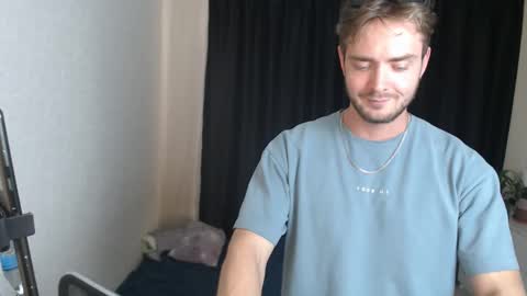 Snapshot of tall_sam chatting on September 12, 3:12 pm tall_sam online show from September 12, 3:12 pm