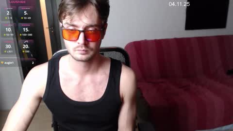 Snapshot of tall_sam chatting on November 4, 4:06 pm tall_sam online show from November 4, 4:06 pm