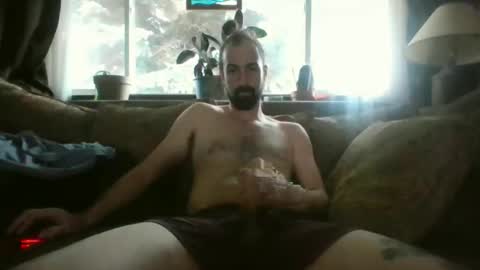 Snapshot of tallapple43 chatting on January 6, 7:06 pm tallapple43 online show from January 6, 7:06 pm