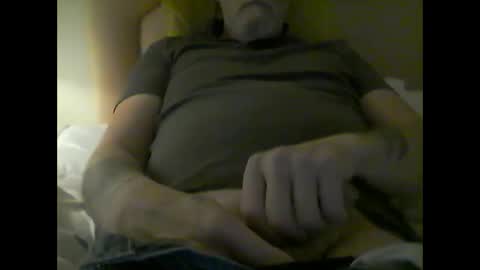 Snapshot of tallboy53 chatting on December 29, 4:40 pm Ill tell you if you really want to know. online show from December 29, 4:40 pm