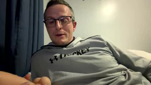 Snapshot of tallglassowater9cut459014 chatting on April 7, 3:07 am first stream was very fun grateful for every follow and super active chat online show from April 7, 3:07 am