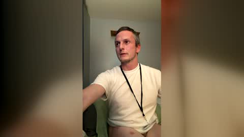 Snapshot of tallglassowater9cut459014 chatting on April 9, 6:19 am first stream was very fun grateful for every follow and super active chat online show from April 9, 6:19 am