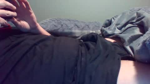 Snapshot of tallguy88444 chatting on February 11, 2:46 am tallguy88444 online show from February 11, 2:46 am