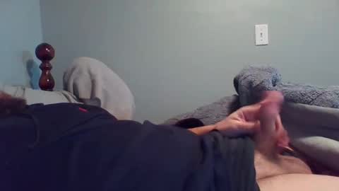 Snapshot of tallguy88444 chatting on March 17, 10:57 pm tallguy88444 online show from March 17, 10:57 pm